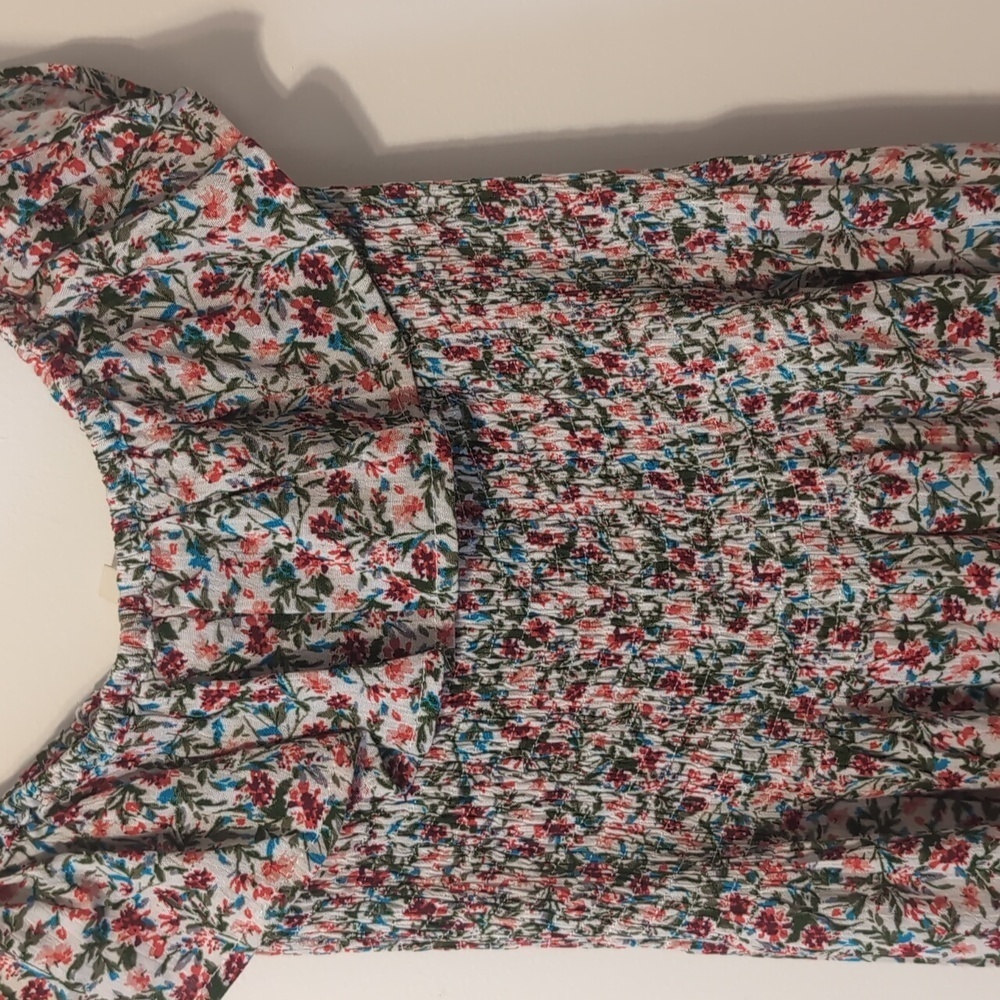 Dress - Picture 3 of 4